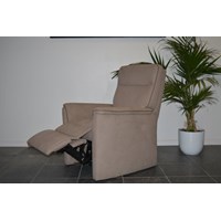 Relaxzetel Ivo 2 mot en lift